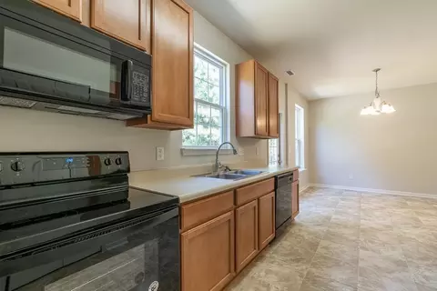 19 Hidden Meadow Ct, Durham, NC 27704 photo 15