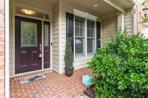 107 Dungarven Loop, Cary, NC 27513 photo 2