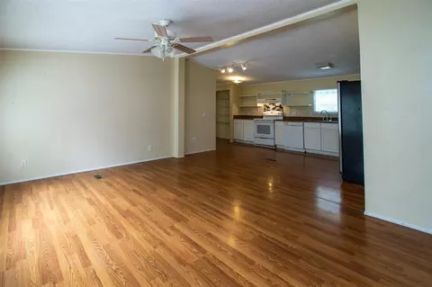 140 Ridgewood Dr, Middlesex, NC 27557 photo 3