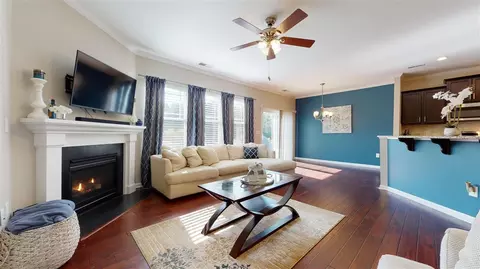 3013 September Dr, Durham, NC 27703 photo 4