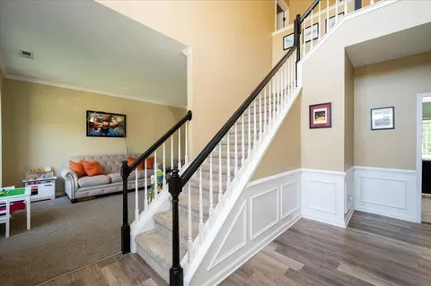 9 Lullwater Ct, Durham, NC 27703 photo 3