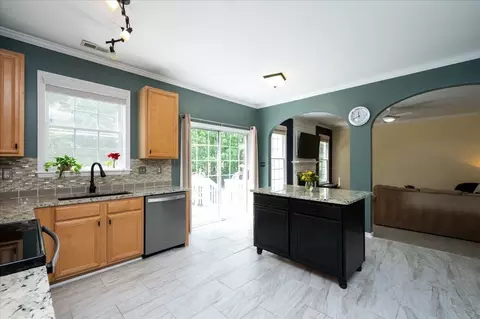 9 Lullwater Ct, Durham, NC 27703 photo 9