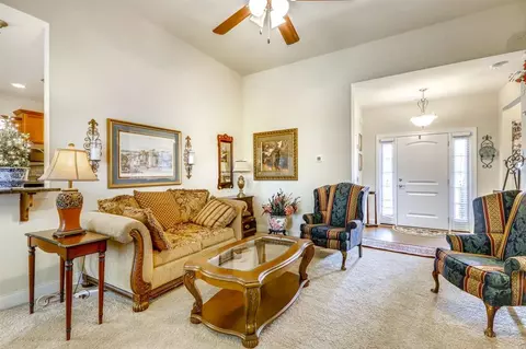 131 Colonade Ct, Benson, NC 27504 photo 7