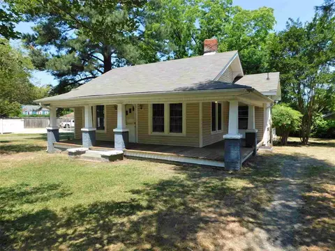 702 Pleasant Dr, Durham, NC 27703 photo 1