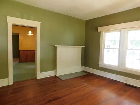 702 Pleasant Dr, Durham, NC 27703 photo 3