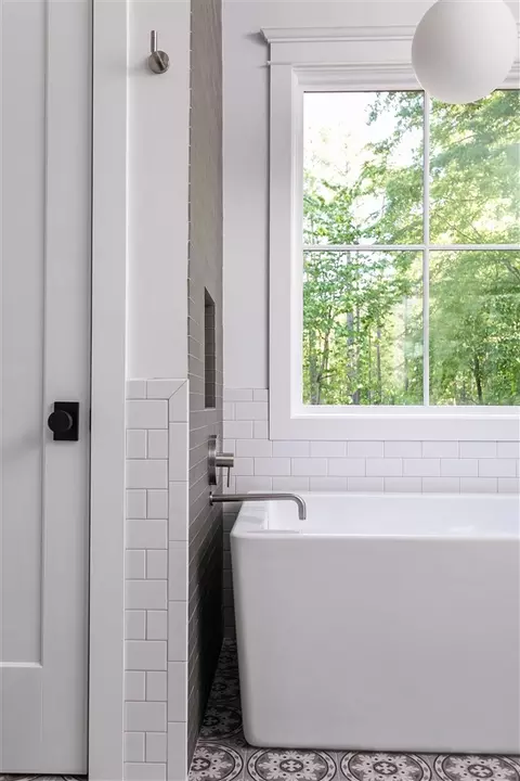 565 Erwin Rd, Durham, NC 27707 photo 9