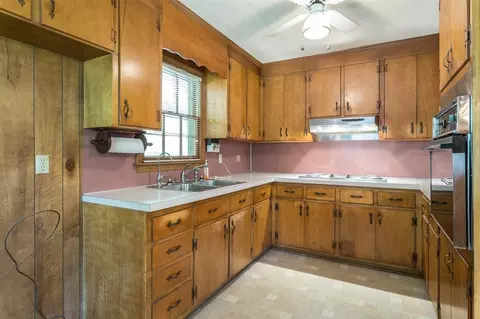 4110 W Cornwallis Rd, Durham, NC 27705 photo 12