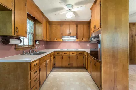 4110 W Cornwallis Rd, Durham, NC 27705 photo 11