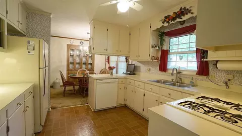 515 Clarion Dr, Durham, NC 27705 photo 6