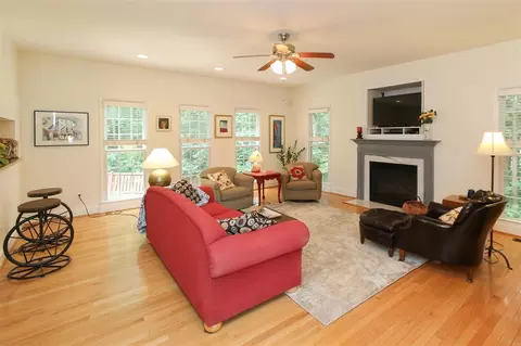 2 Arcola Ln, Durham, NC 27705 photo 5