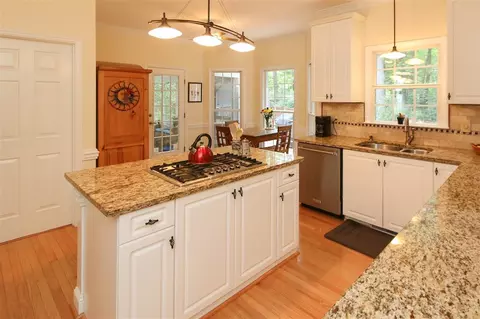 2 Arcola Ln, Durham, NC 27705 photo 7