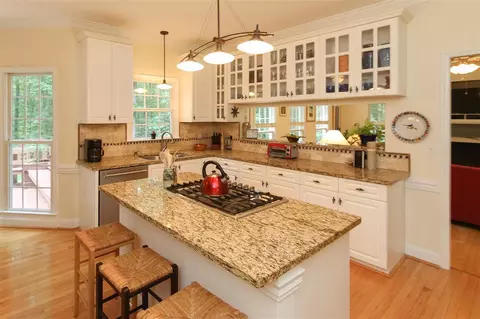 2 Arcola Ln, Durham, NC 27705 photo 9