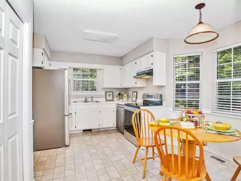 4237 Bluffs Ln, Durham, NC 27712 photo 11