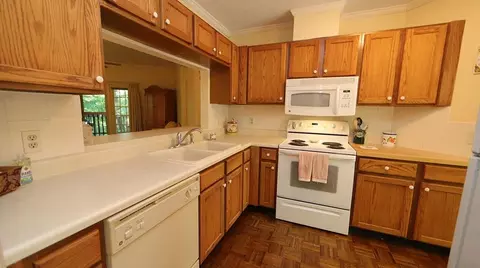 13 Kings Mount Ct, Durham, NC 27713 photo 5