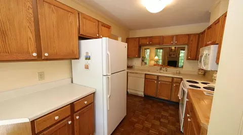 13 Kings Mount Ct, Durham, NC 27713 photo 4