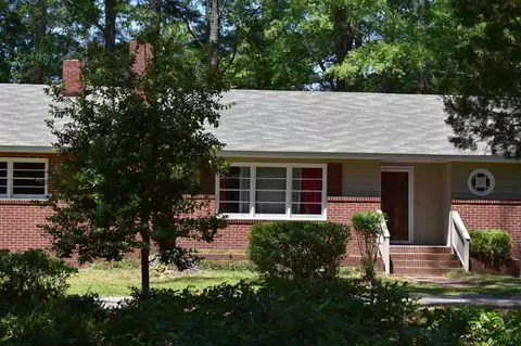411 Pine St, Smithfield, NC 27577 photo 3