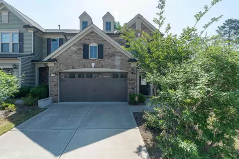 2104 Chipley Dr, Cary, NC 27519 photo 2