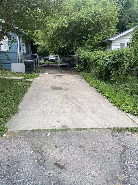 715 Carter Ave, Durham, NC 27703 photo 4