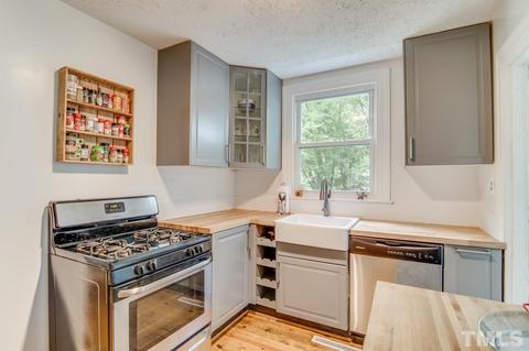 109 Edgewood Dr, Durham, NC 27704 photo 9