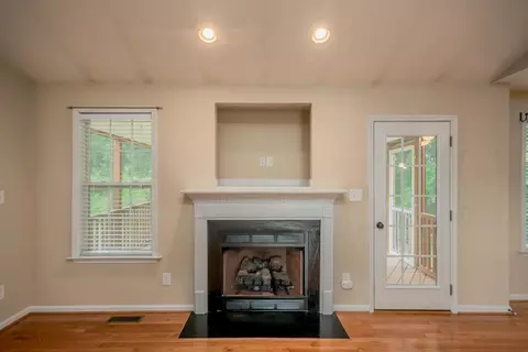 27 Lawrence Ct, Smithfield, NC 27577 photo 8
