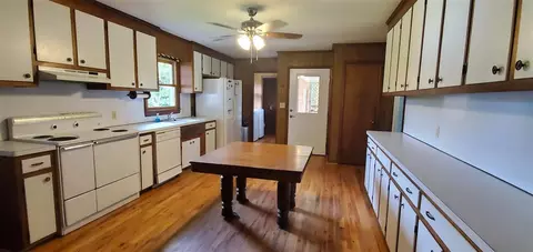 2235 Bud Lipscomb Rd, Willow Spring, NC 27592 photo 5