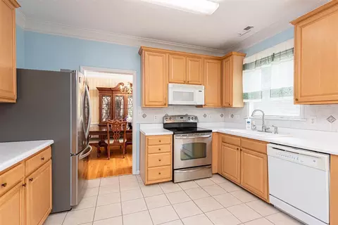 5 Lullwater Ct, Durham, NC 27703 photo 8