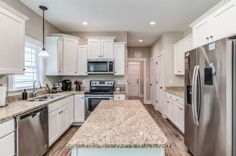 232 Beasley Estates Dr, Benson, NC 27504 photo 8