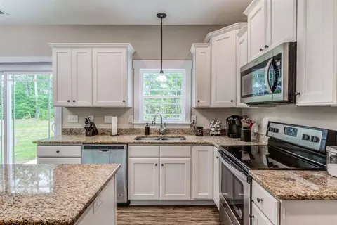 232 Beasley Estates Dr, Benson, NC 27504 photo 9