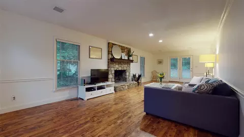 412 Constitution Dr, Durham, NC 27705 photo 9