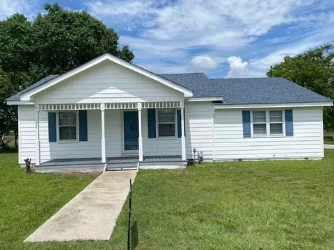 111 Pope St, Erwin, NC 28339 photo 1
