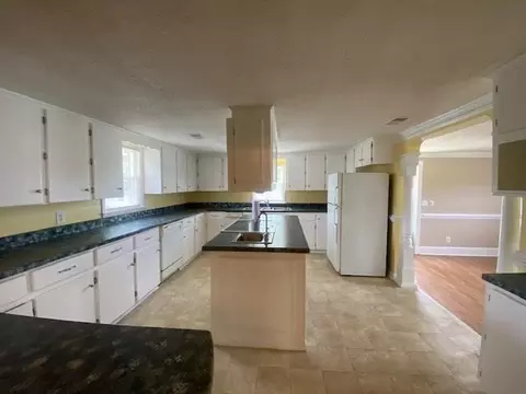 111 Pope St, Erwin, NC 28339 photo 10