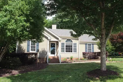 129 Skipwyth Cir, Cary, NC 27513 photo 1
