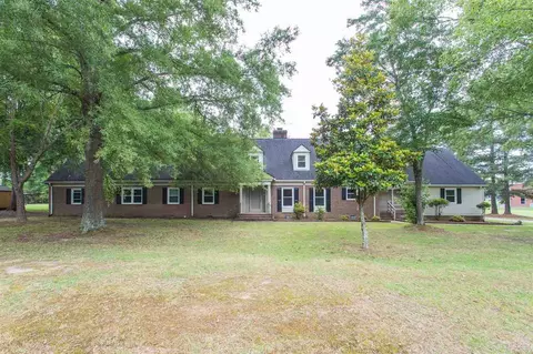 615 E H St, Erwin, NC 28339 photo 1
