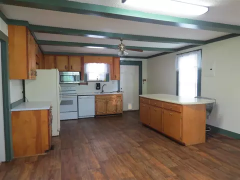 111 4th St, Erwin, NC 28339 photo 6