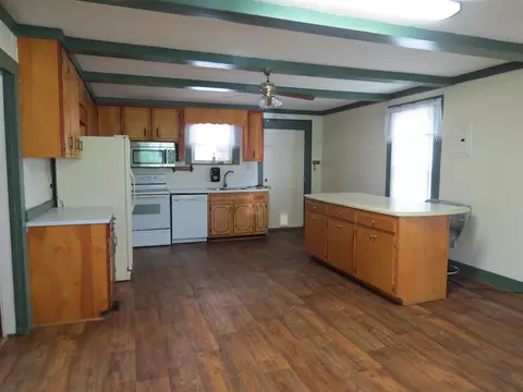 111 4th St, Erwin, NC 28339 photo 7