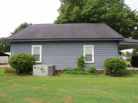 111 4th St, Erwin, NC 28339 photo 21