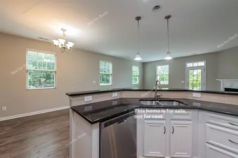 725 Sidepark St, Durham, NC 27703 photo 9
