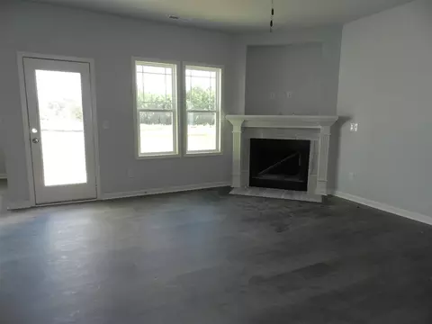 131 Monaghan Ct, Selma, NC 27576 photo 4