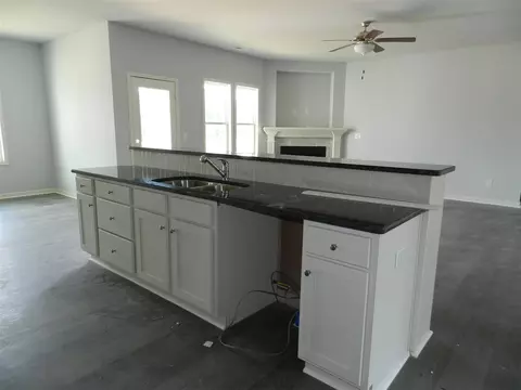 131 Monaghan Ct, Selma, NC 27576 photo 8