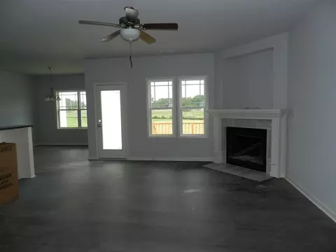 131 Monaghan Ct, Selma, NC 27576 photo 3
