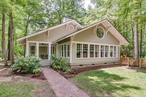1607 Milan St, Durham, NC 27703 photo 1