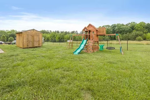 1568 Ella Ln, Stem, NC 27581 photo 11