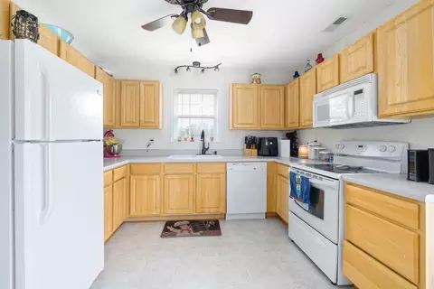 1568 Ella Ln, Stem, NC 27581 photo 3