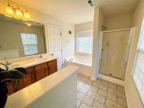 9 Genlee Ct, Durham, NC 27704 photo 6