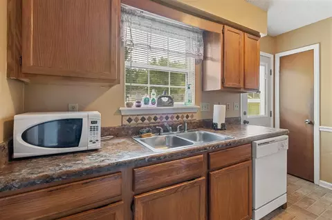 4007 Ludgate Dr, Durham, NC 27713 photo 5
