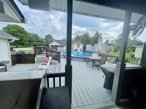 506 W Parrish Dr, Benson, NC 27504 photo 7