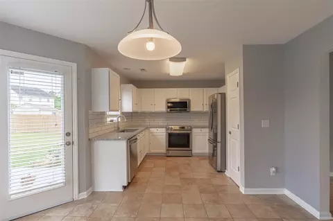 2047 Spring Creek Dr, Durham, NC 27704 photo 6