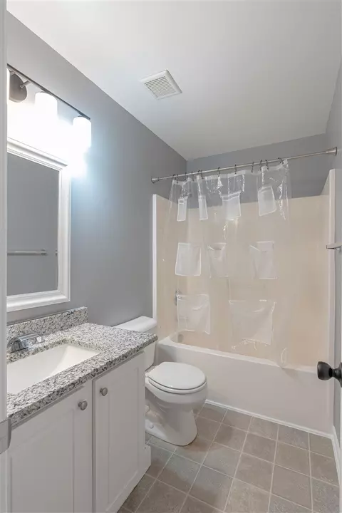 2047 Spring Creek Dr, Durham, NC 27704 photo 15