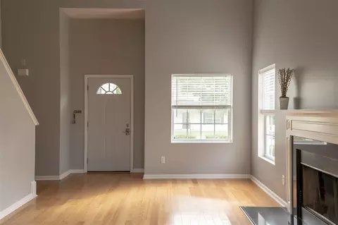2047 Spring Creek Dr, Durham, NC 27704 photo 5