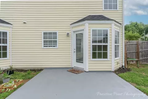 2047 Spring Creek Dr, Durham, NC 27704 photo 23